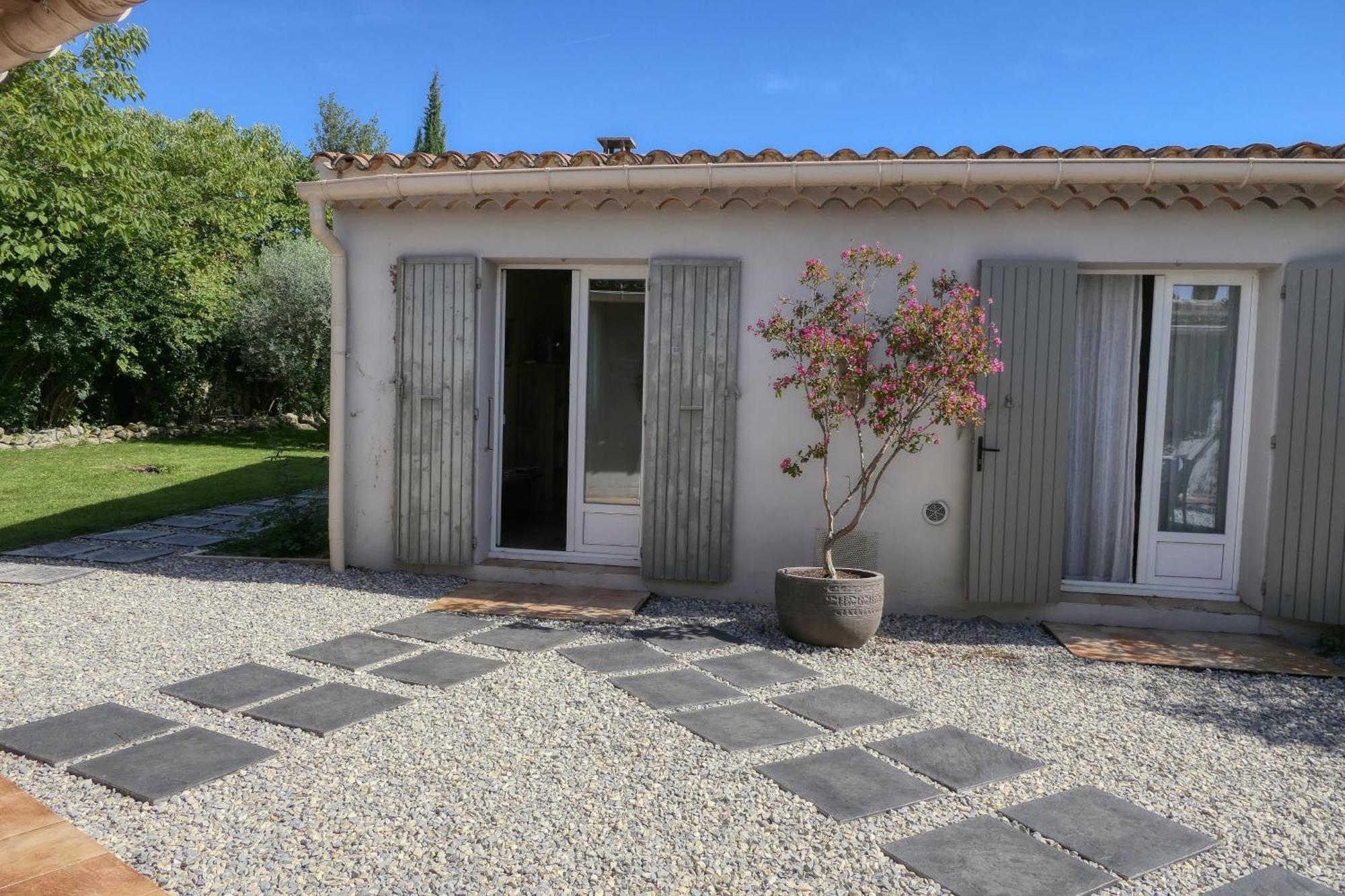 Jade En Provence Hotell Vaison-la-Romaine Exteriör bild