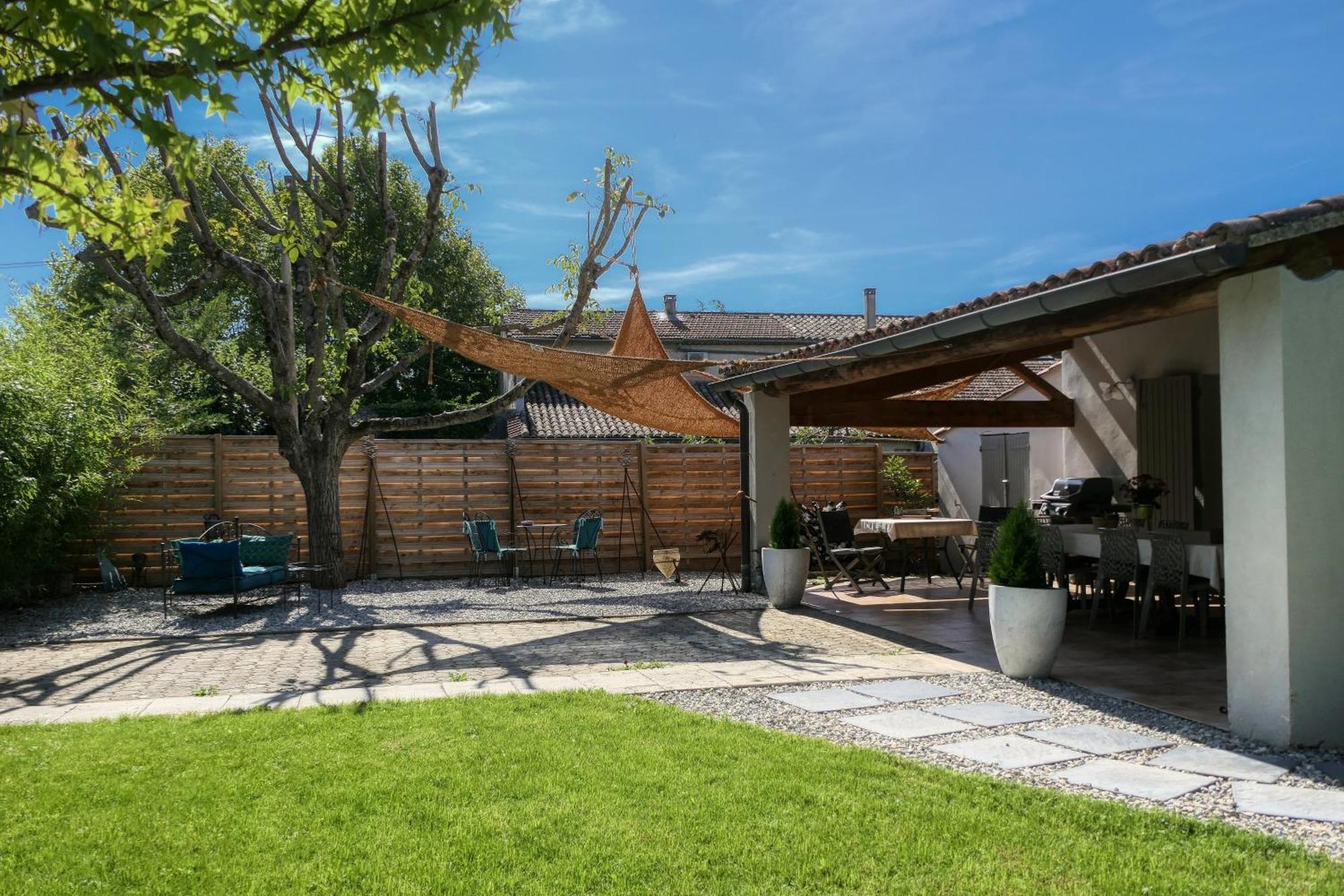 Jade En Provence Hotell Vaison-la-Romaine Exteriör bild