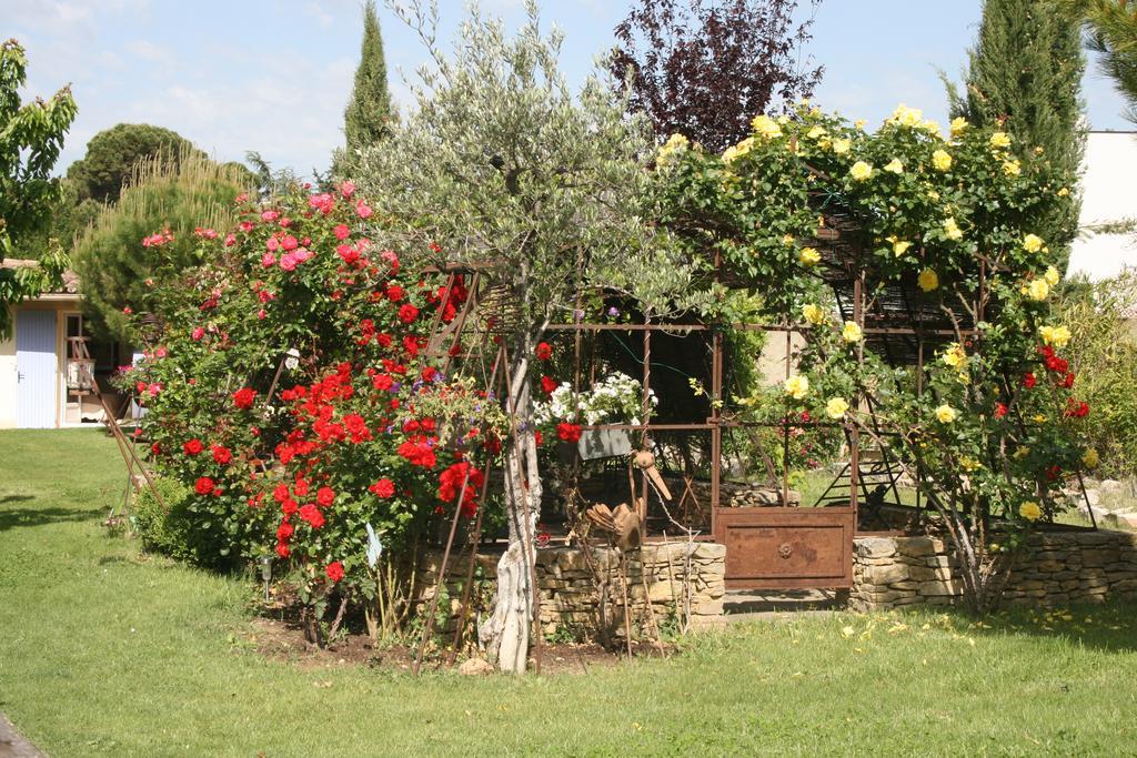 Jade En Provence Hotell Vaison-la-Romaine Exteriör bild